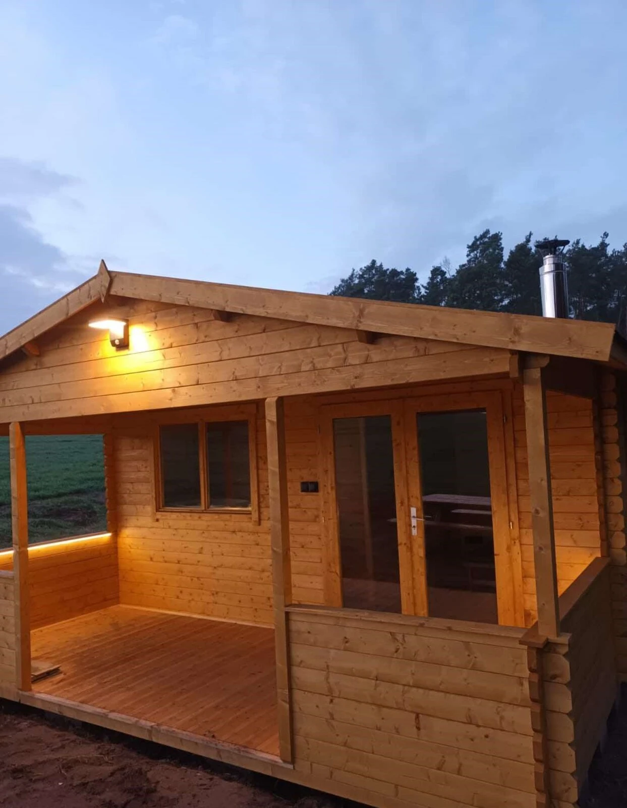 House on water Wysoka - sauna from the outside